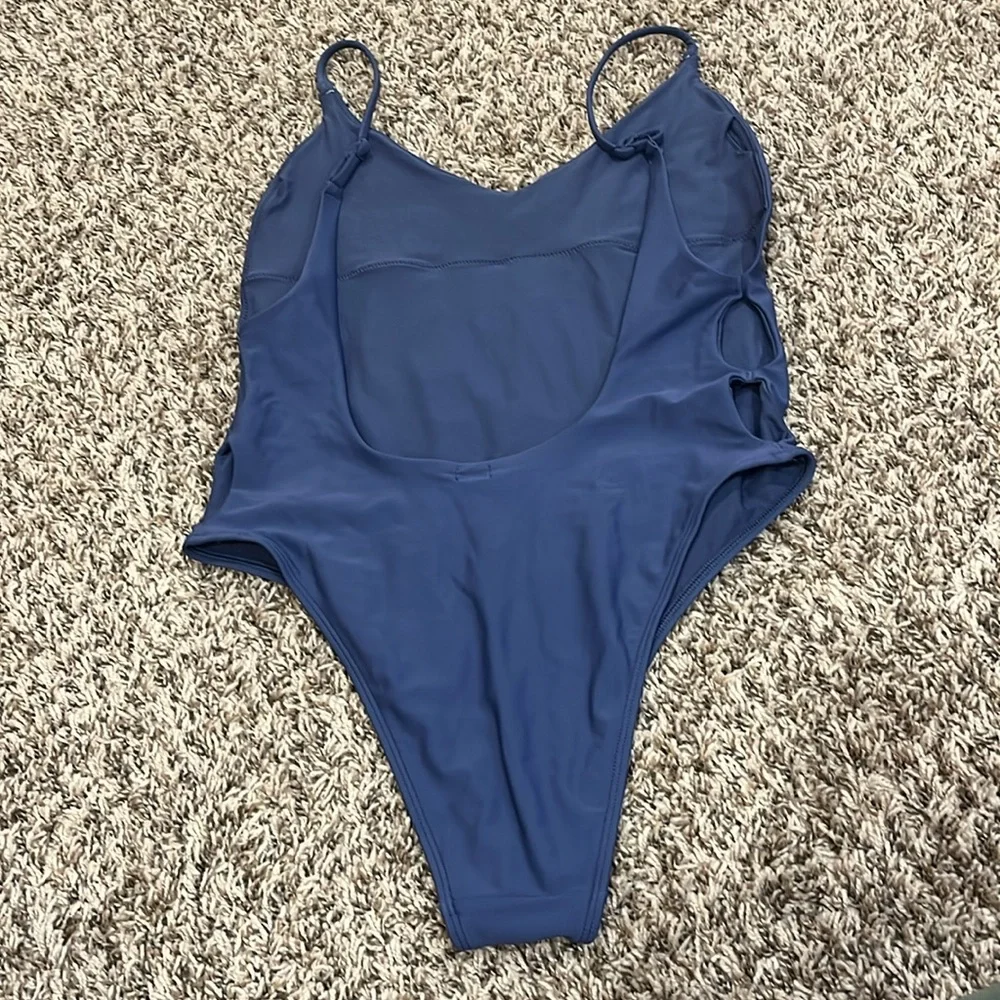 AERIE one-piece swimsuit - Picture 2 of 4